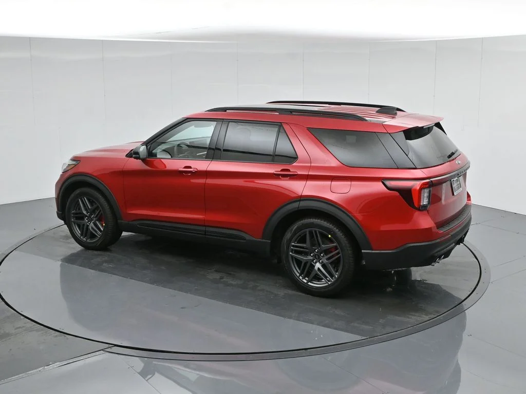 New 2026 Rapid Red Metallic Tinted Clearcoat Ford ST image 48
