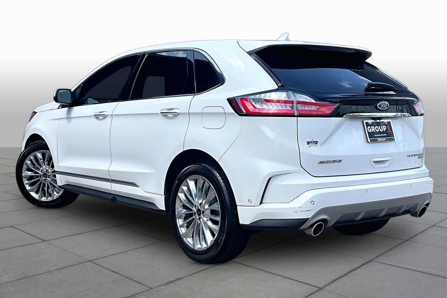 Used 2020 Star White Metallic Tri-Coat Ford Titanium image 12