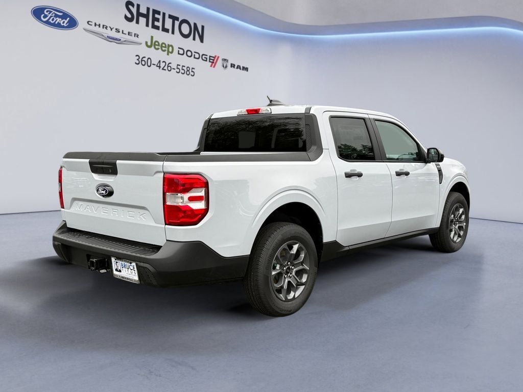 New 2025 White Ford XLT image 5