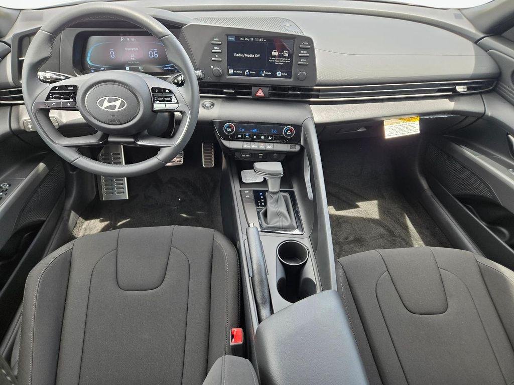 New 2026 White Hyundai SEL Sport image 17