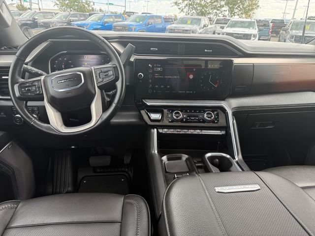 Used 2024 White GMC Denali image 20