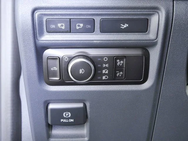 Used 2023 White Ford XLT image 25