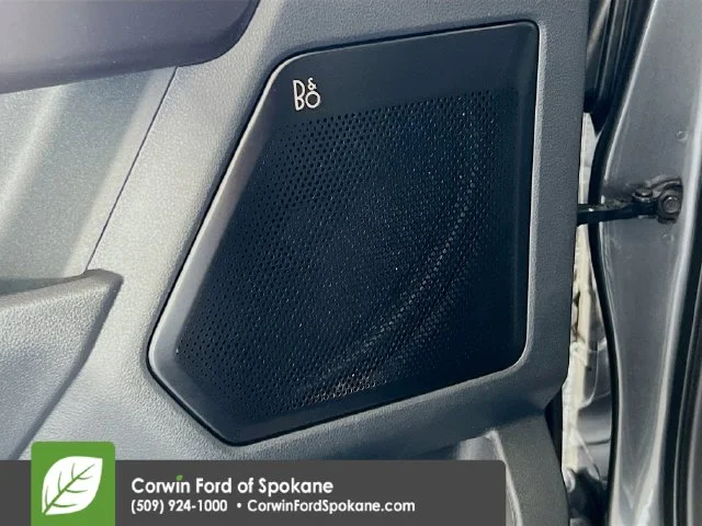 New 2026 Carbonized Gray Metallic Ford Tremor image 13