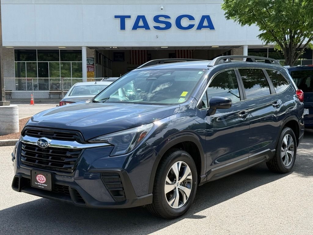 2023 Subaru Ascent Premium 7 Passenger's photo