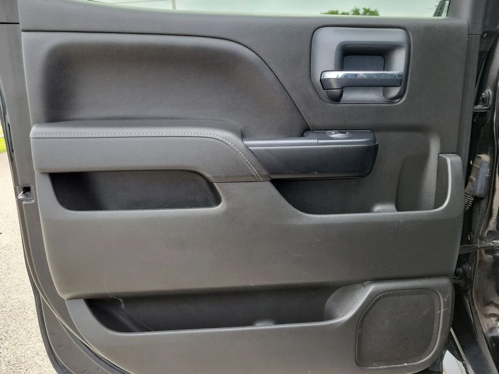 Used 2017 Black Chevrolet LTZ image 8