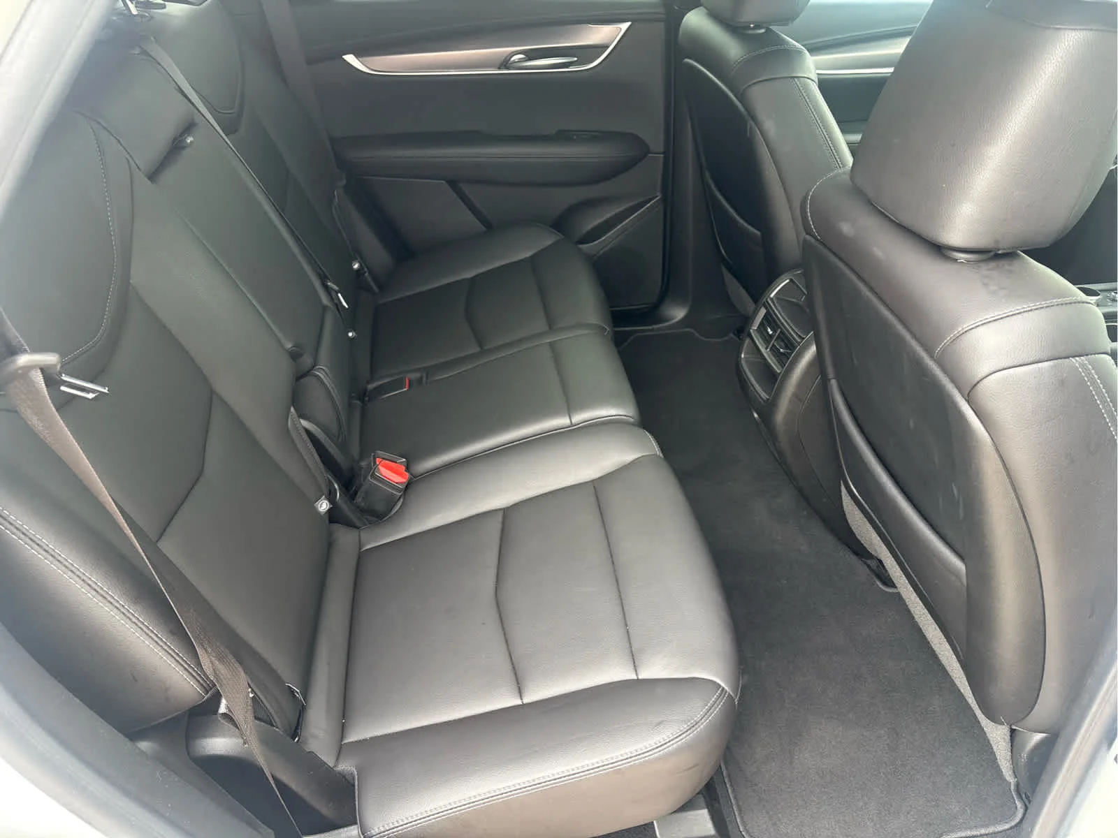 Certified Used 2023 Crystal White Tricoat Cadillac Luxury image 12