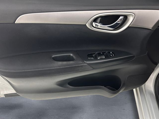 Used 2014 Silver Nissan SV image 12
