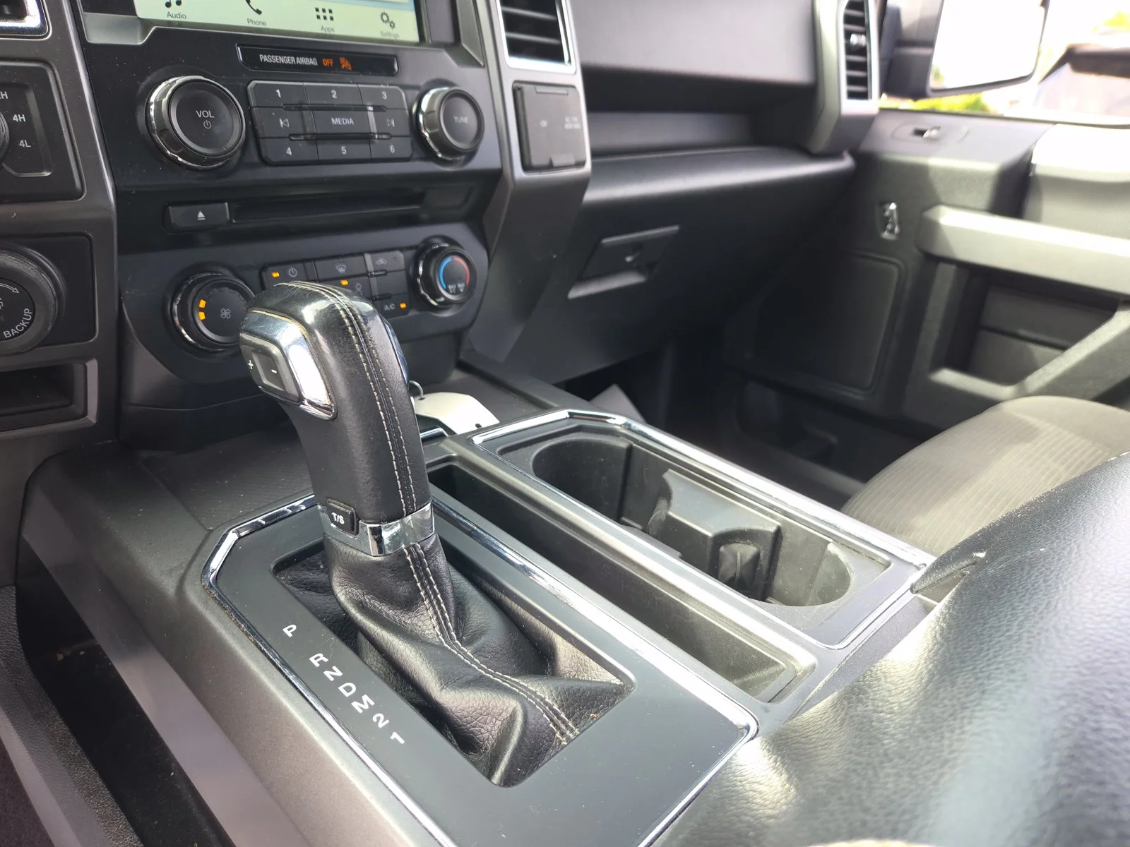 Used 2016 Blue Flame Metallic Ford XLT image 22