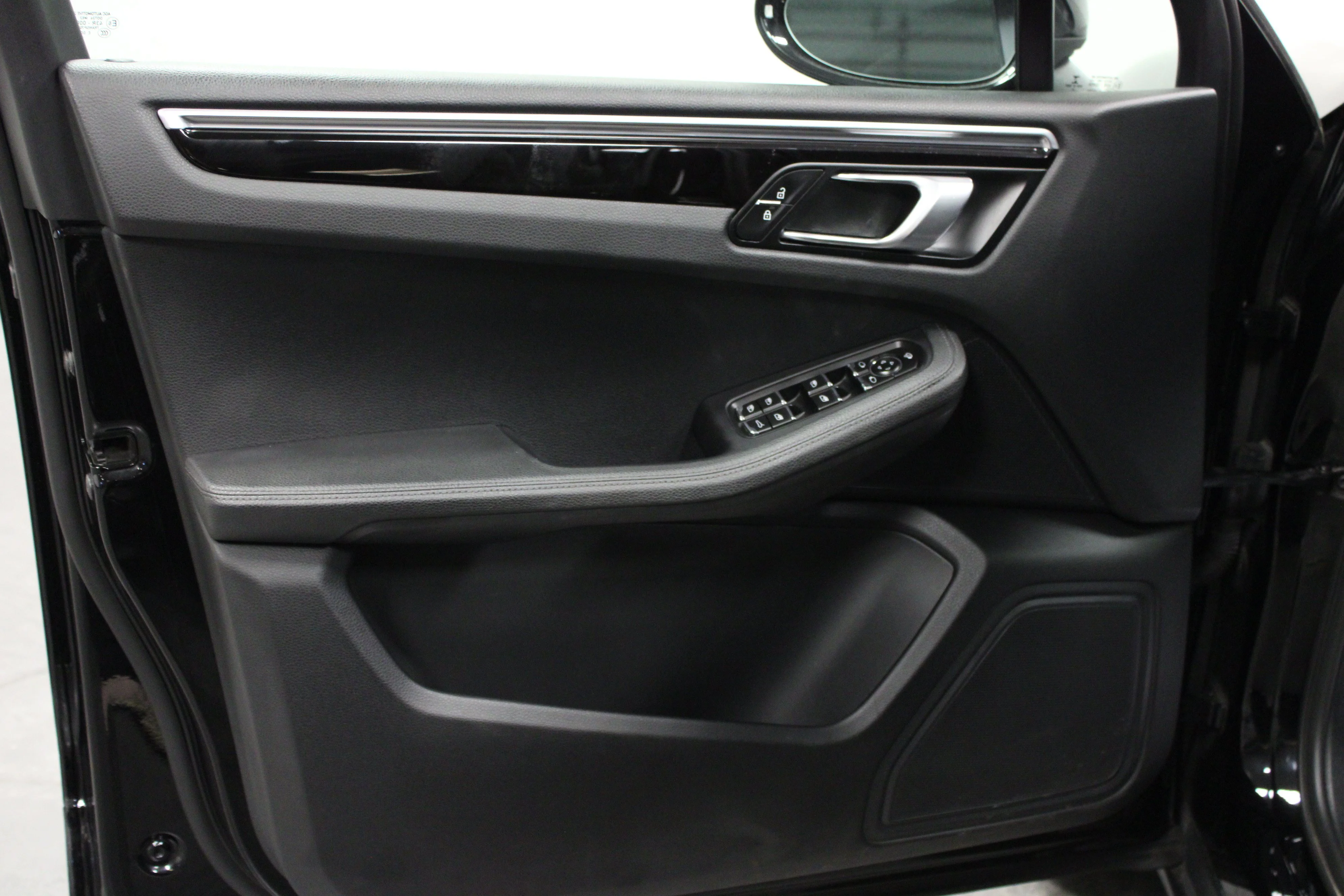 Used 2021 Jet Black Metallic Porsche Base image 11