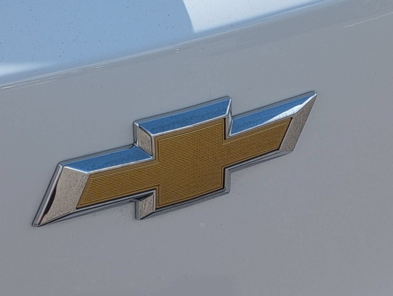Used 2023 Summit White Chevrolet LT image 28