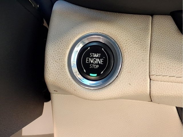 Used 2022 EBONY TWILIGHT METALLIC Buick Avenir image 12