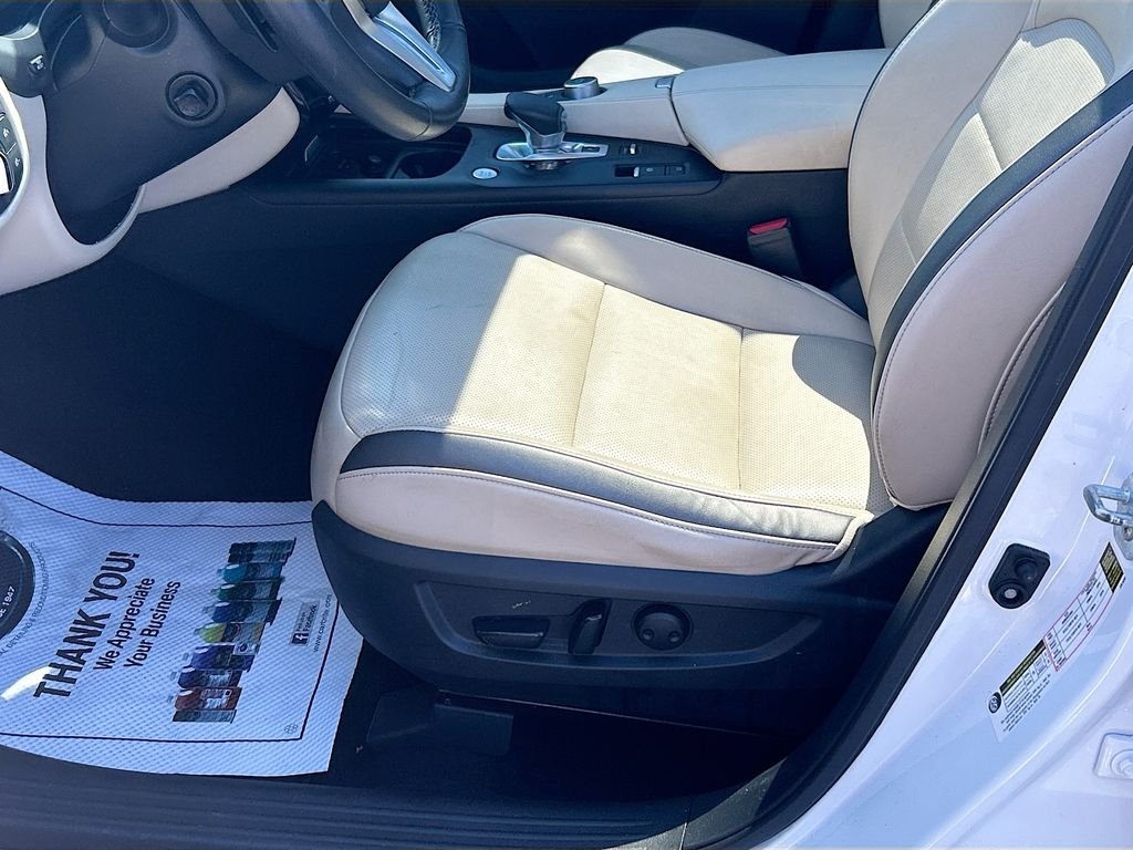 Used 2021 Lunar White INFINITI ESSENTIAL image 20