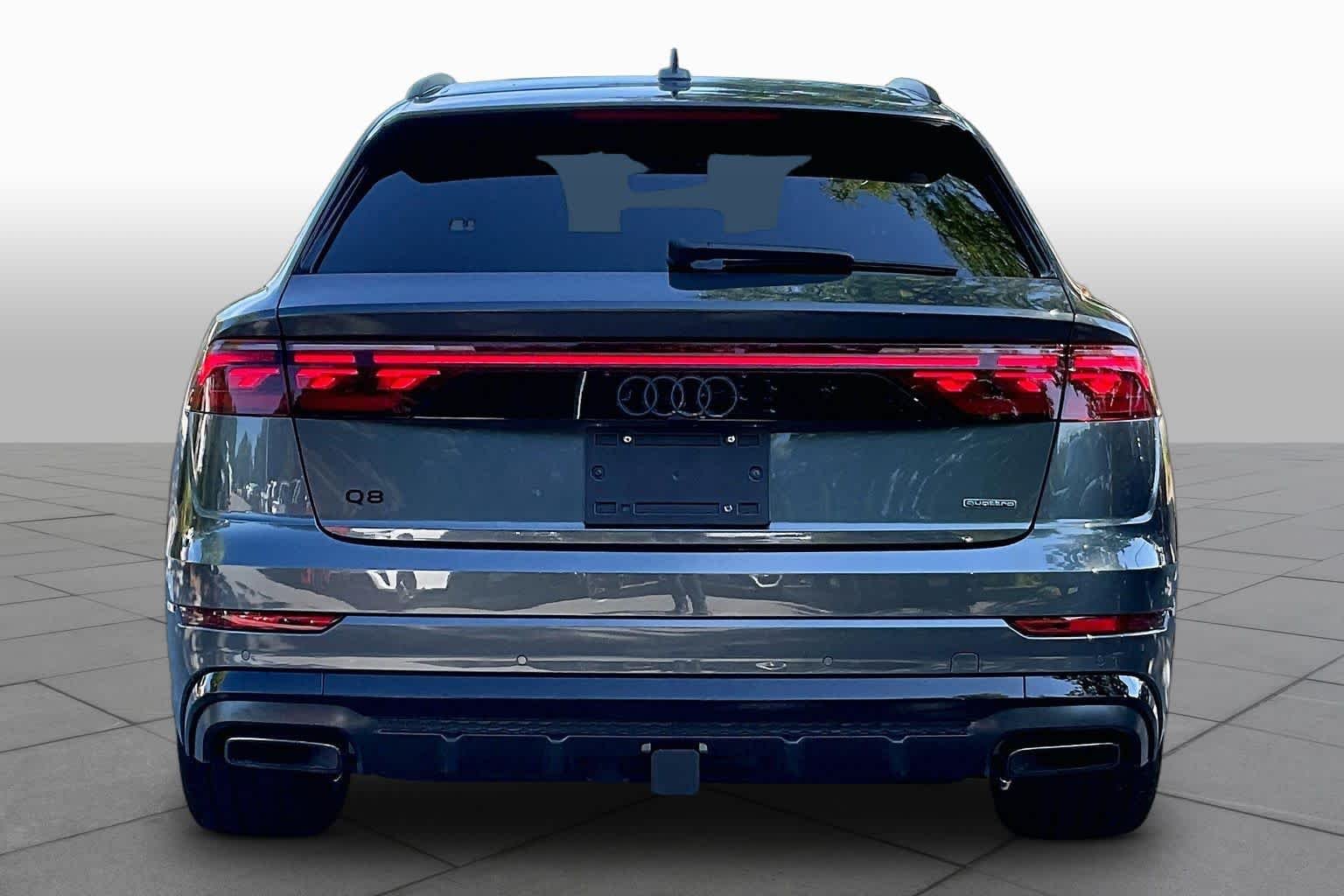 Used 2026 Daytona Gray Pearl Effect Audi Prestige image 4