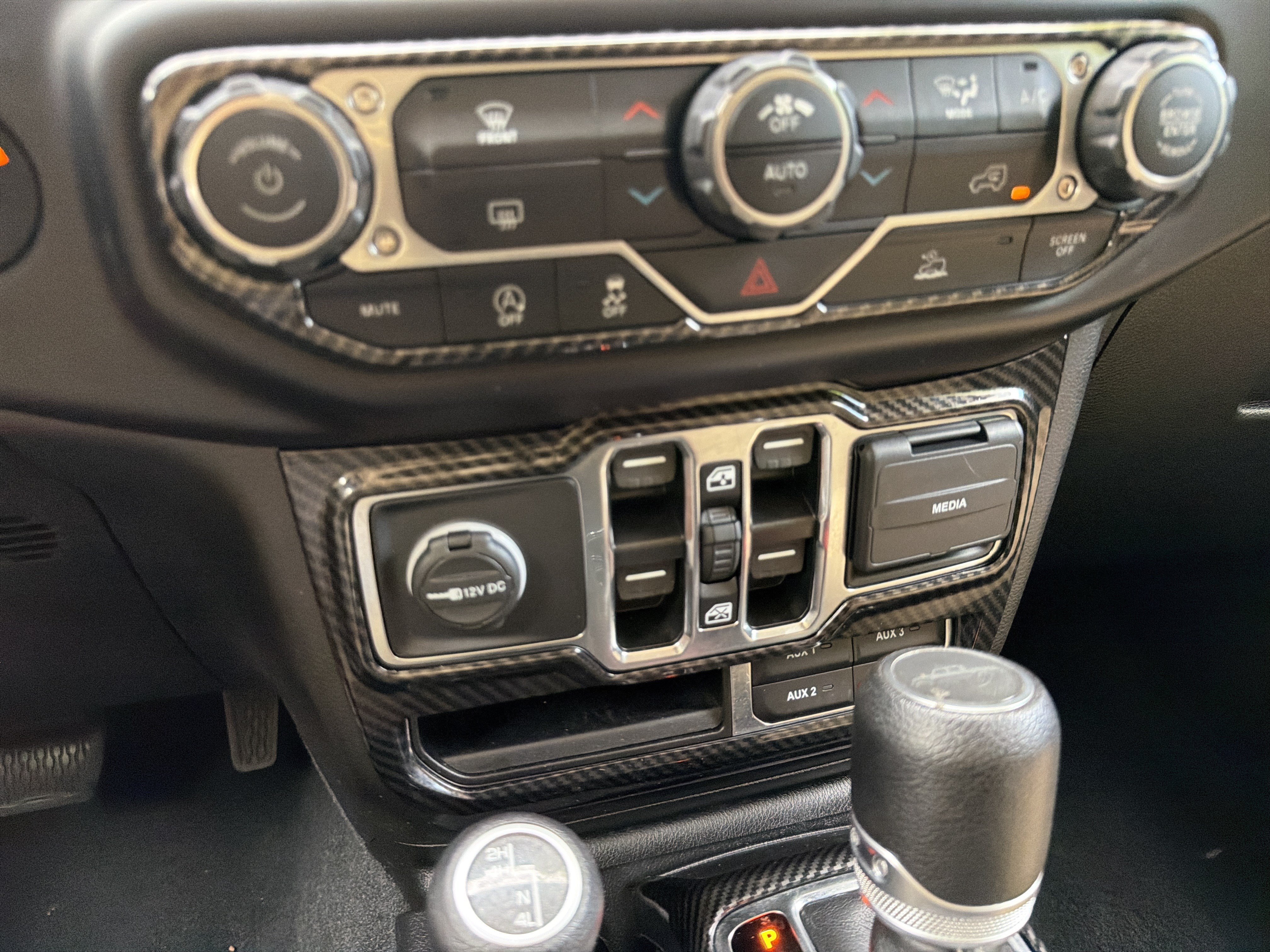 Used 2022 Sting-Gray Clearcoat Jeep Overland image 27