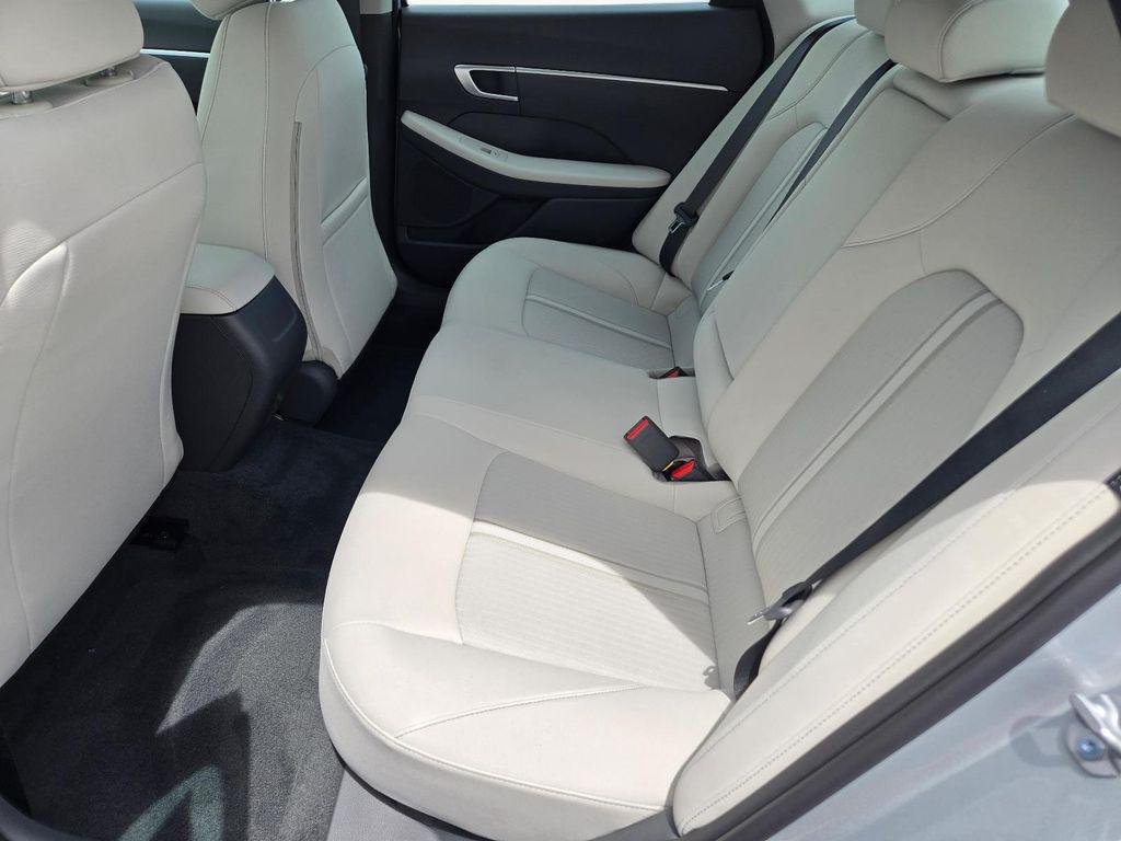 New 2026 Silver Hyundai SEL Sport image 16