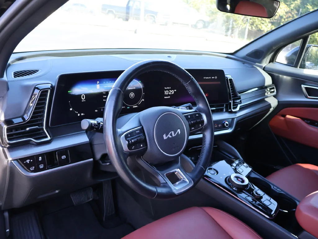 Used 2025 Black Kia SX-Prestige image 40