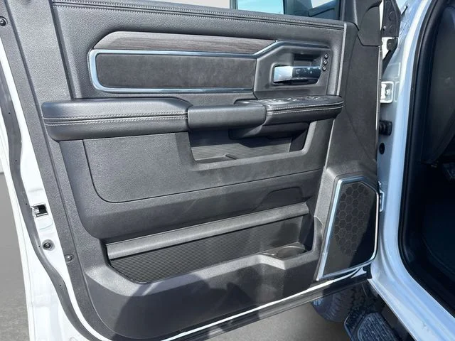 New 2026 Bright White Clear-Coat Exterior Paint RAM Laramie image 20