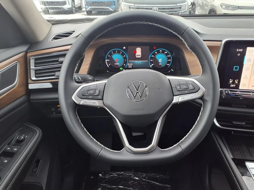 New 2026 Deep Black Pearl Volkswagen 2.0T SE w/Technology image 11