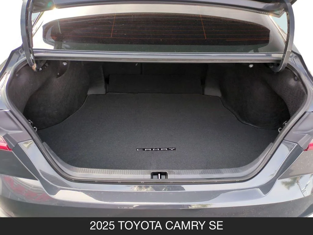 Used 2025  Toyota SE image 24