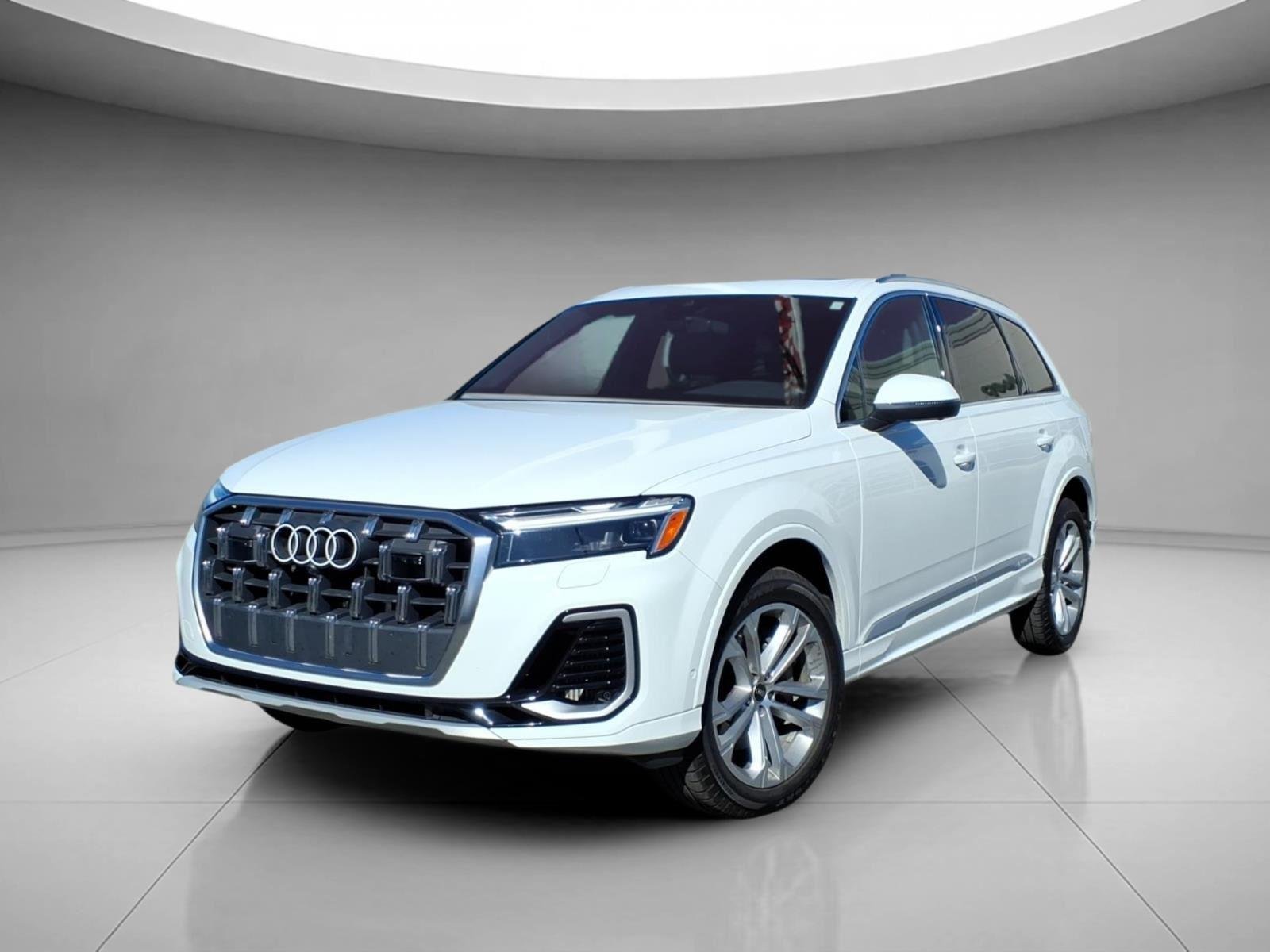 Used 2025 Carrara White AUDI  image 1