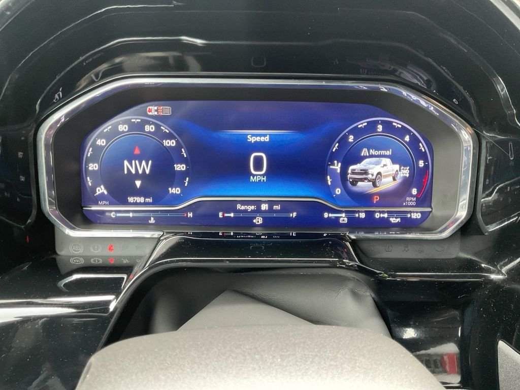 Used 2025 White Chevrolet LT Trail Boss image 19