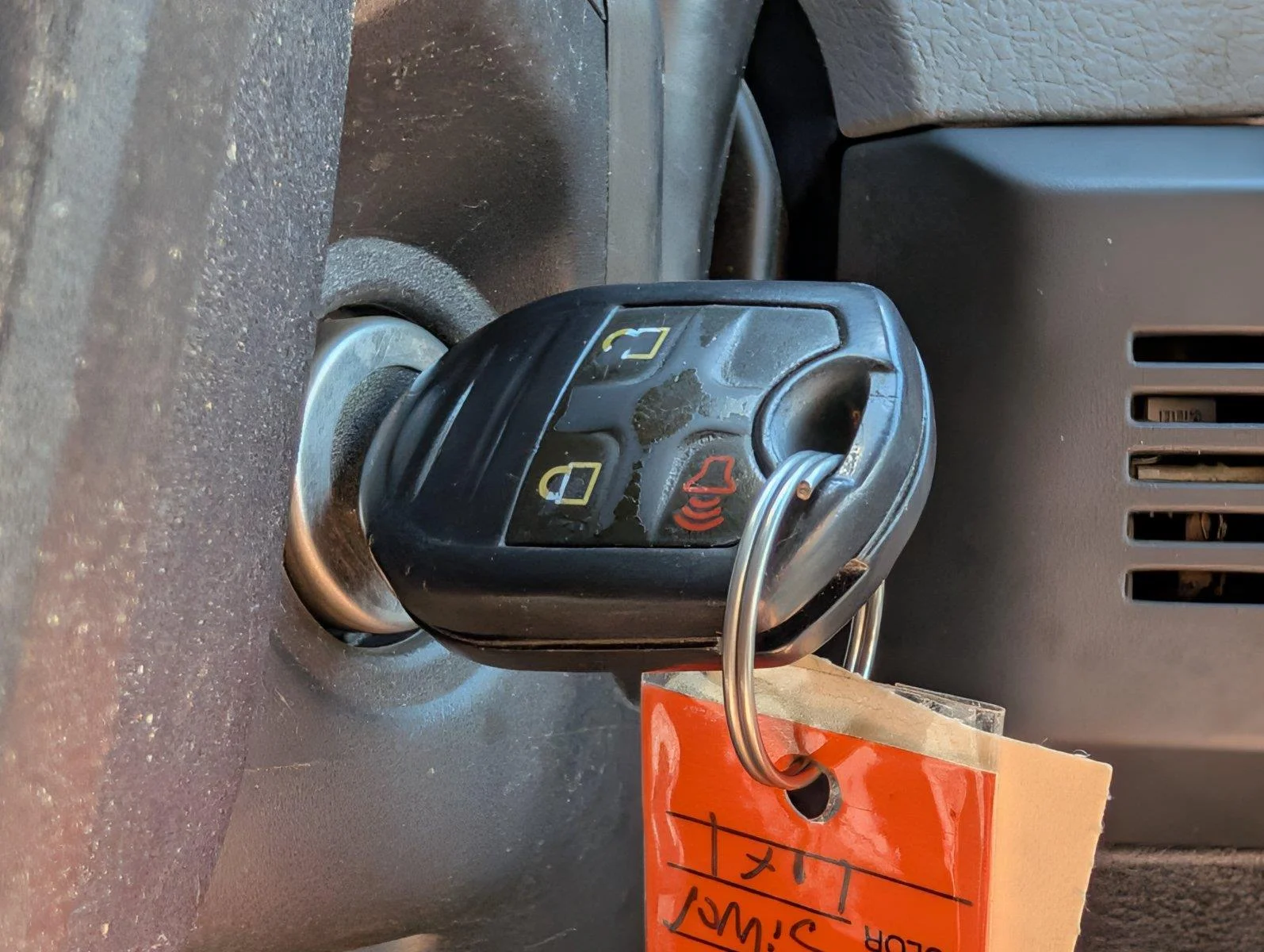 Used 2013 Ingot Silver Metallic Ford XLT image 25