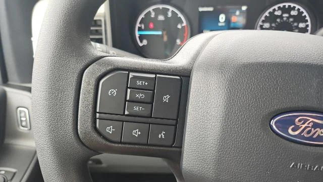 New 2027 Oxford White Ford XL 2WD image 34