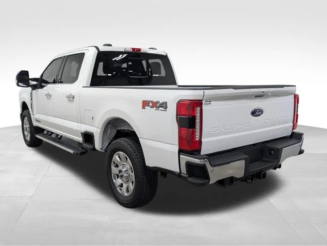 New 2026 Star White Metallic Tri-Coat Ford F-250® Lariat® image 73