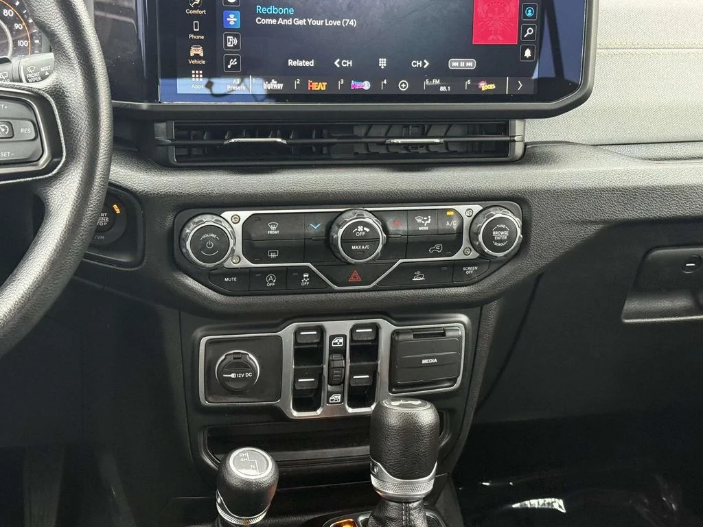 Used 2025 Red Jeep Sport image 21