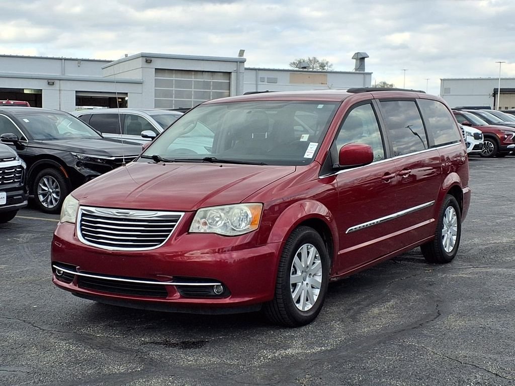 Used 2014 Chrysler Town & Country Touring with VIN 2C4RC1BG7ER398237 for sale in Kansas City