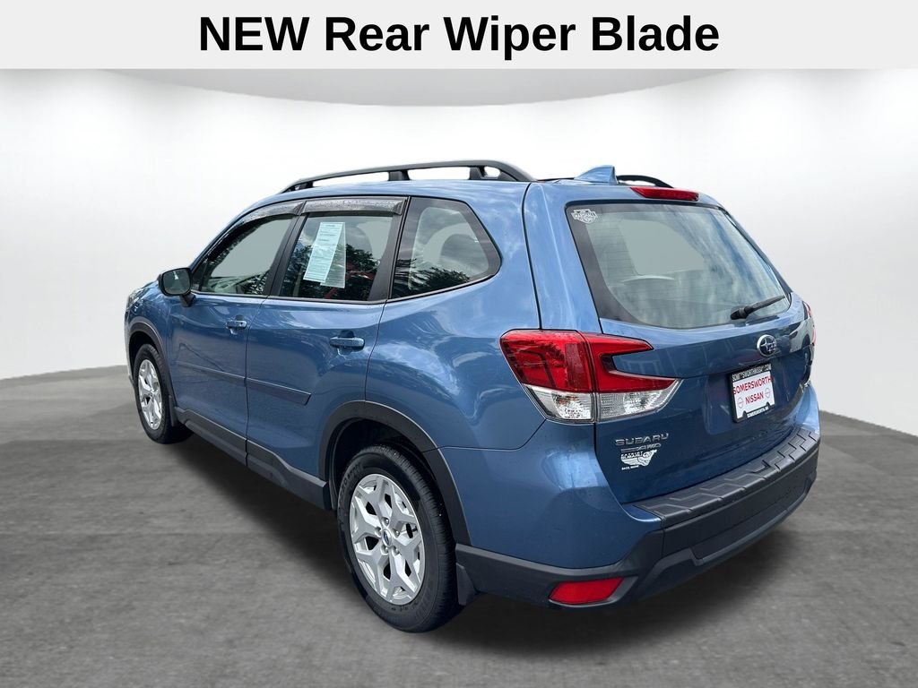 Used 2022 Blue Subaru Base image 8