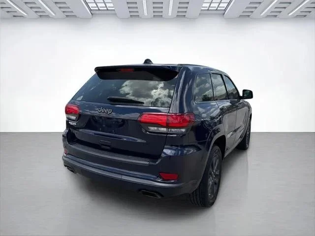Used 2018 Blue Jeep High Altitude image 3