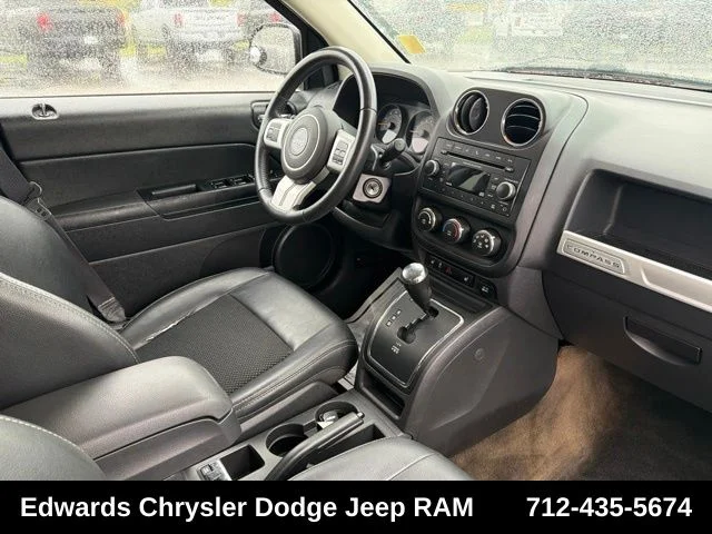 Used 2017 Red Jeep Sport image 28