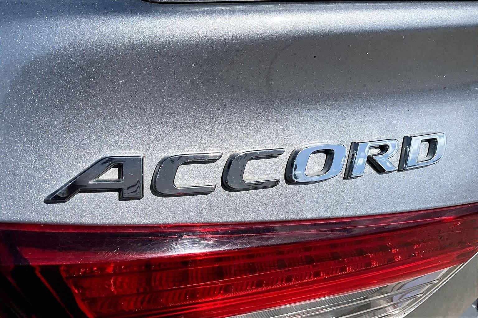 Used 2020 Lunar Silver Metallic Honda Sport image 31