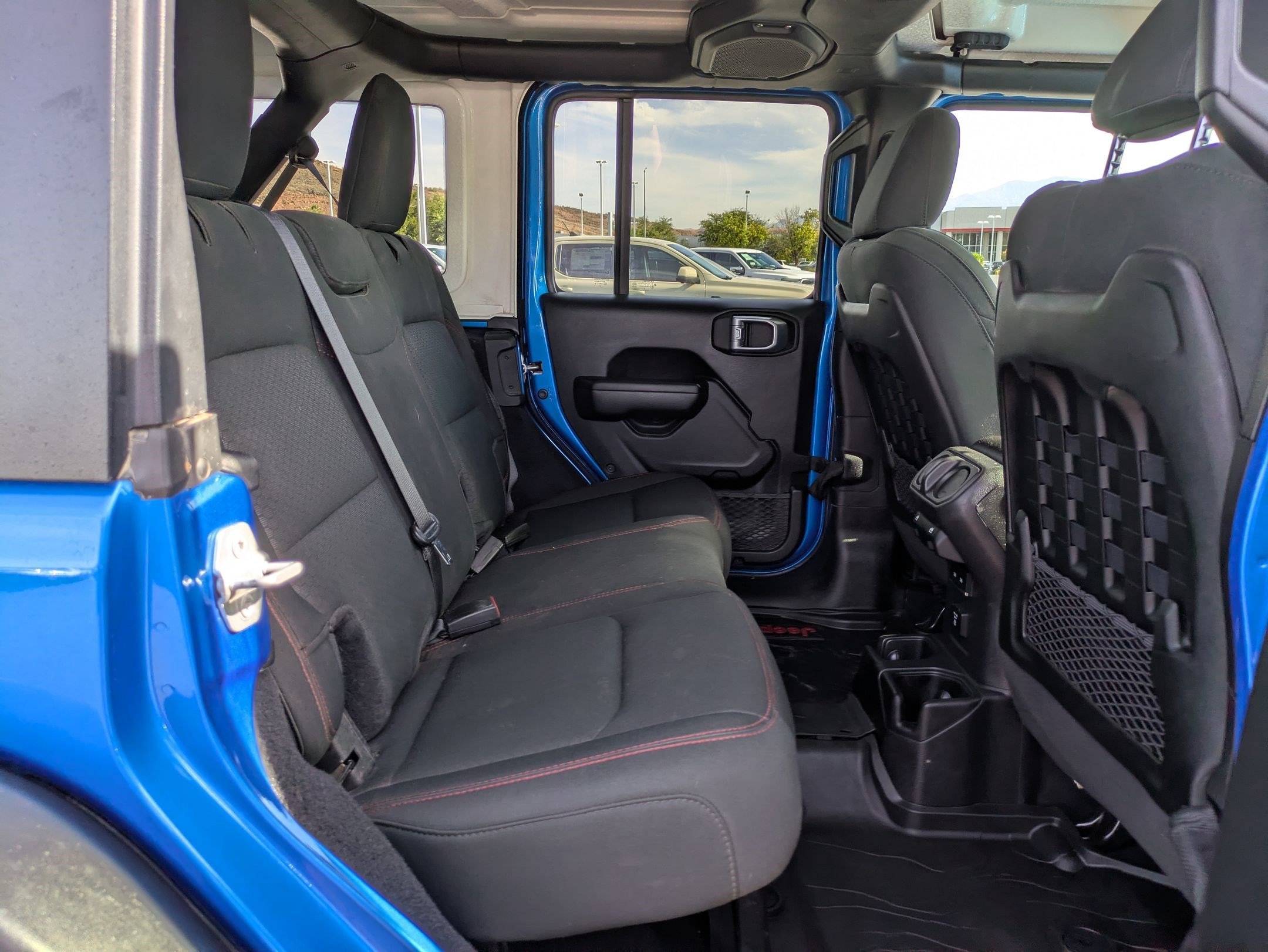 Used 2021 Hydro Blue Pearlcoat Jeep Unlimited Rubicon image 29