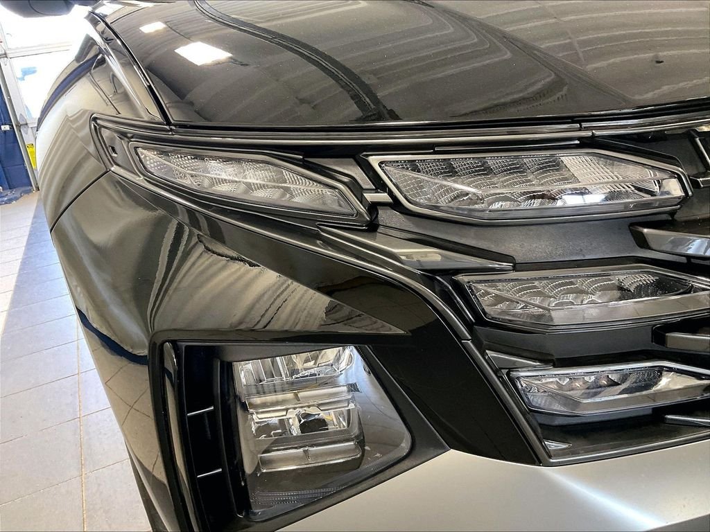 Used 2026 Black Hyundai SE image 33