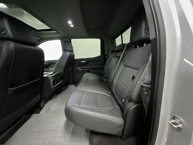 Used 2020 Silver GMC SLT image 27