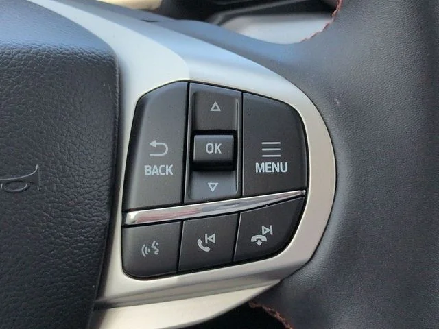 New 2026 Star White Metallic Tri-Coat Ford Active image 25