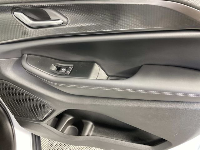 Used 2025 White Jeep Altitude X image 23