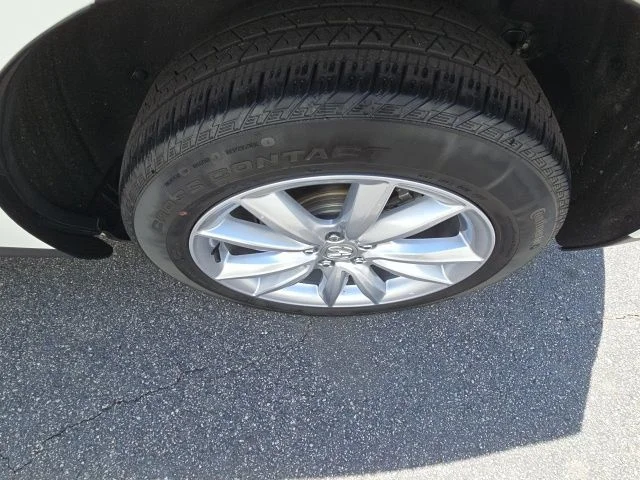 Used 2023 White Acura Base image 25