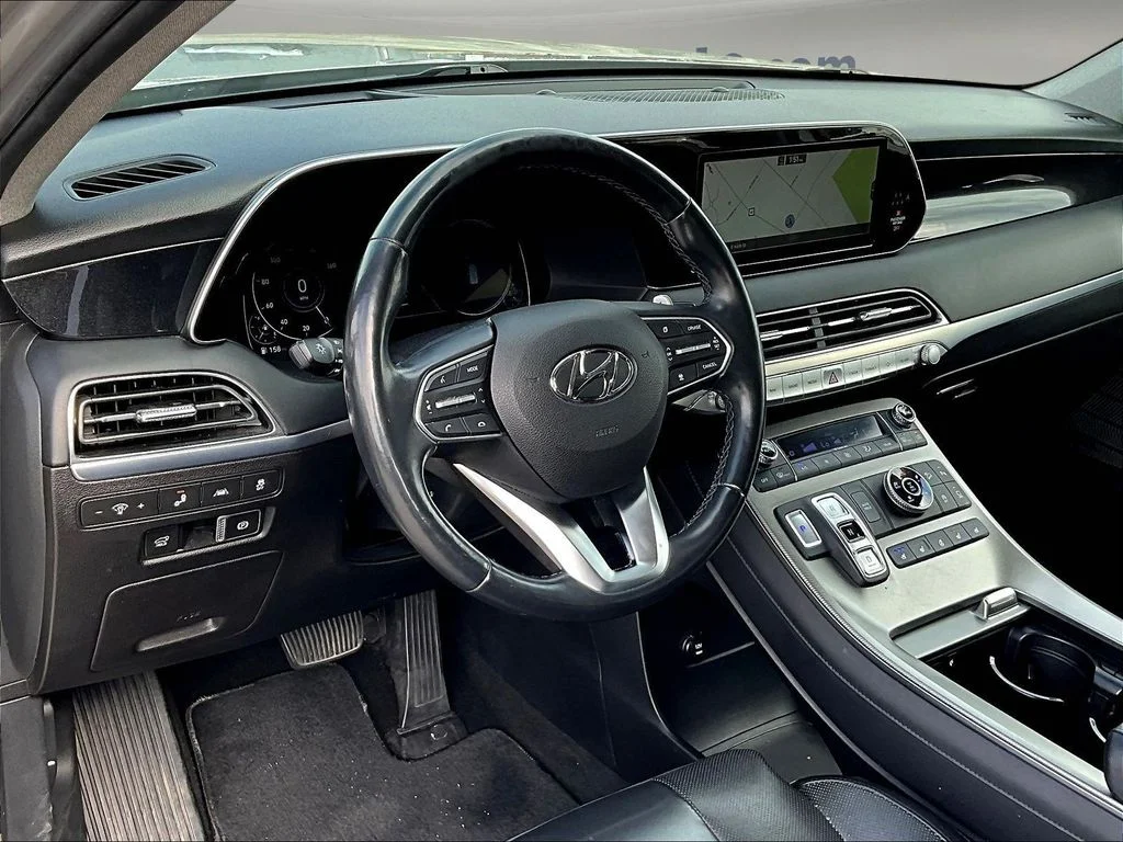 Used 2021 Silver Hyundai Limited image 21