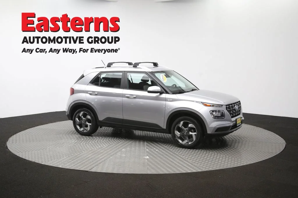 Used 2023 Silver Hyundai SEL image 50
