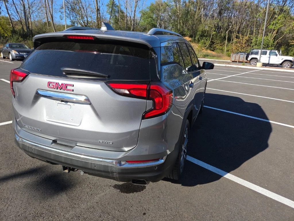Used 2020 Gray GMC SLT image 10