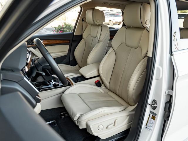 Used 2023 Glacier White Audi 45 S line Premium image 14