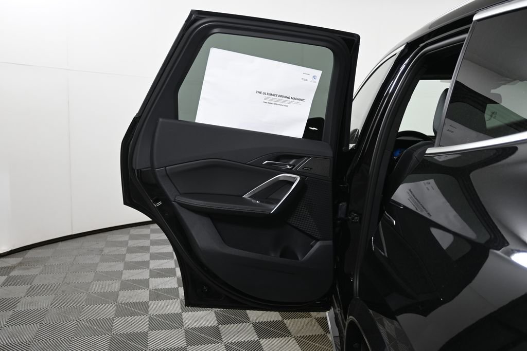 New 2026 Jet Black BMW xDrive28i image 31