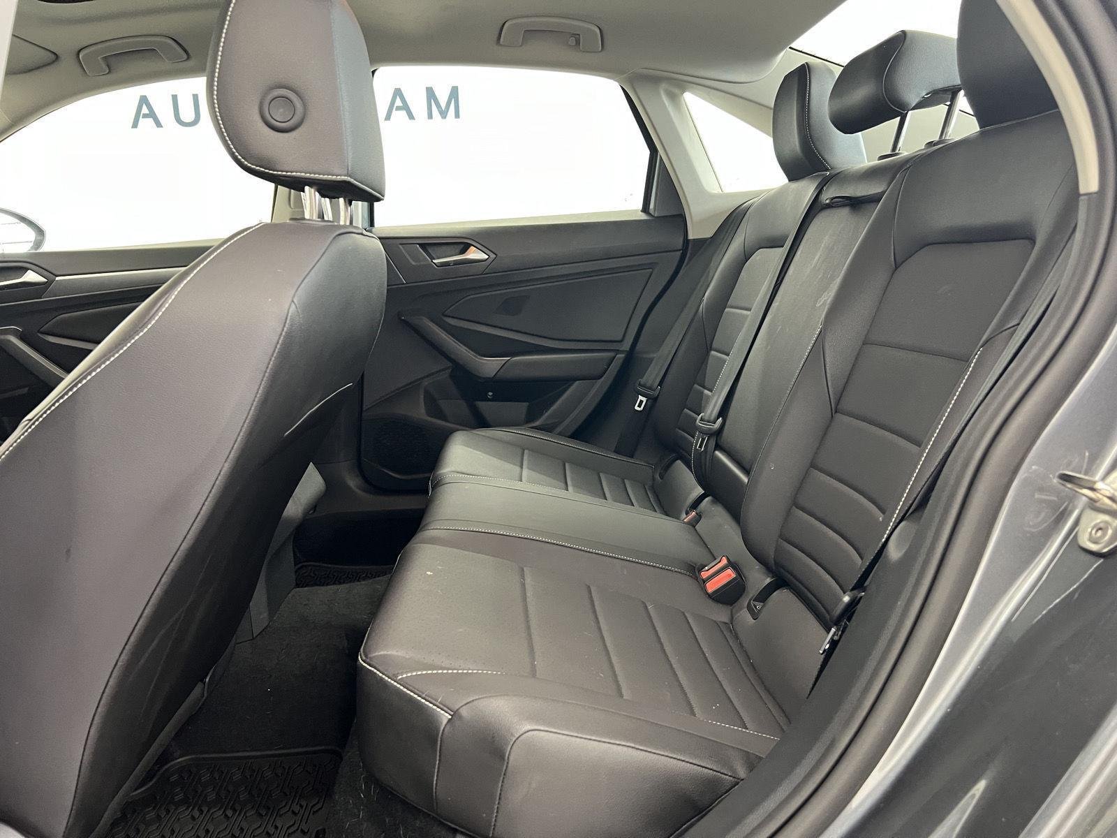 2023 Volkswagen Jetta SE - Photo 26