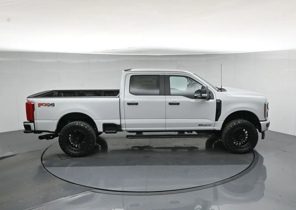 New 2026 Avalanche Ford XL image 38