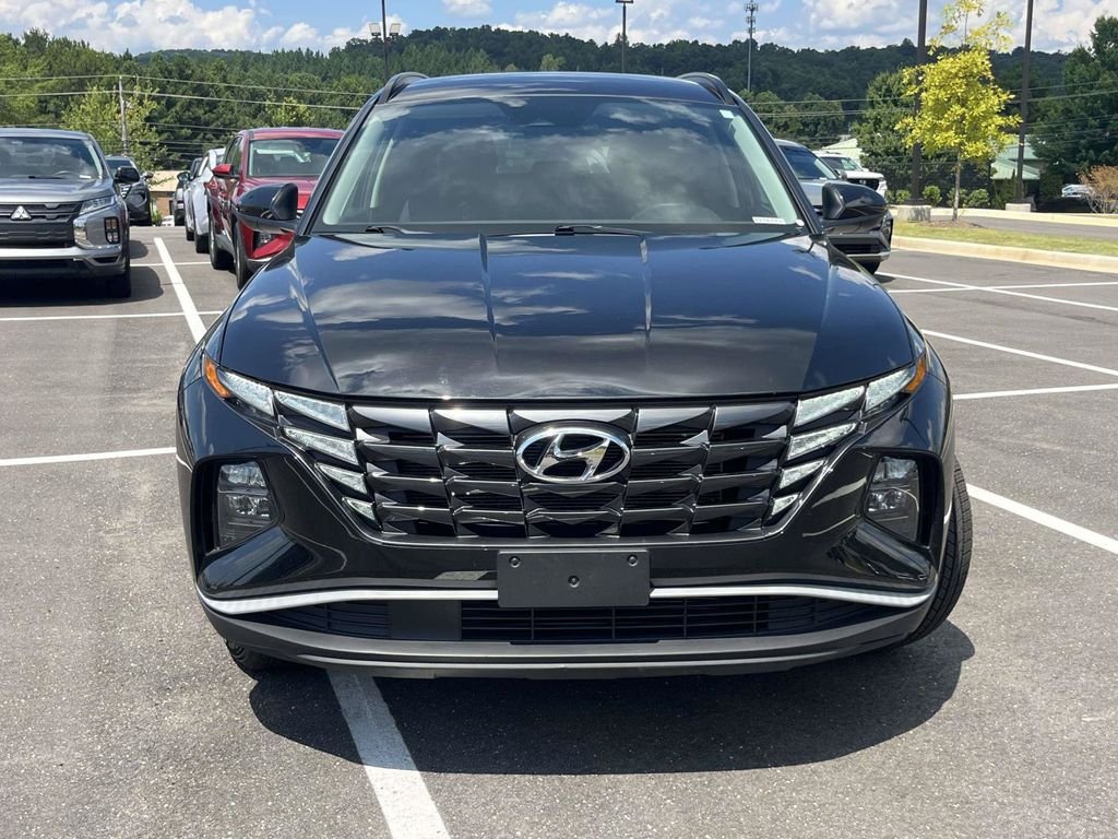 Used 2024 Black Hyundai SEL image 8