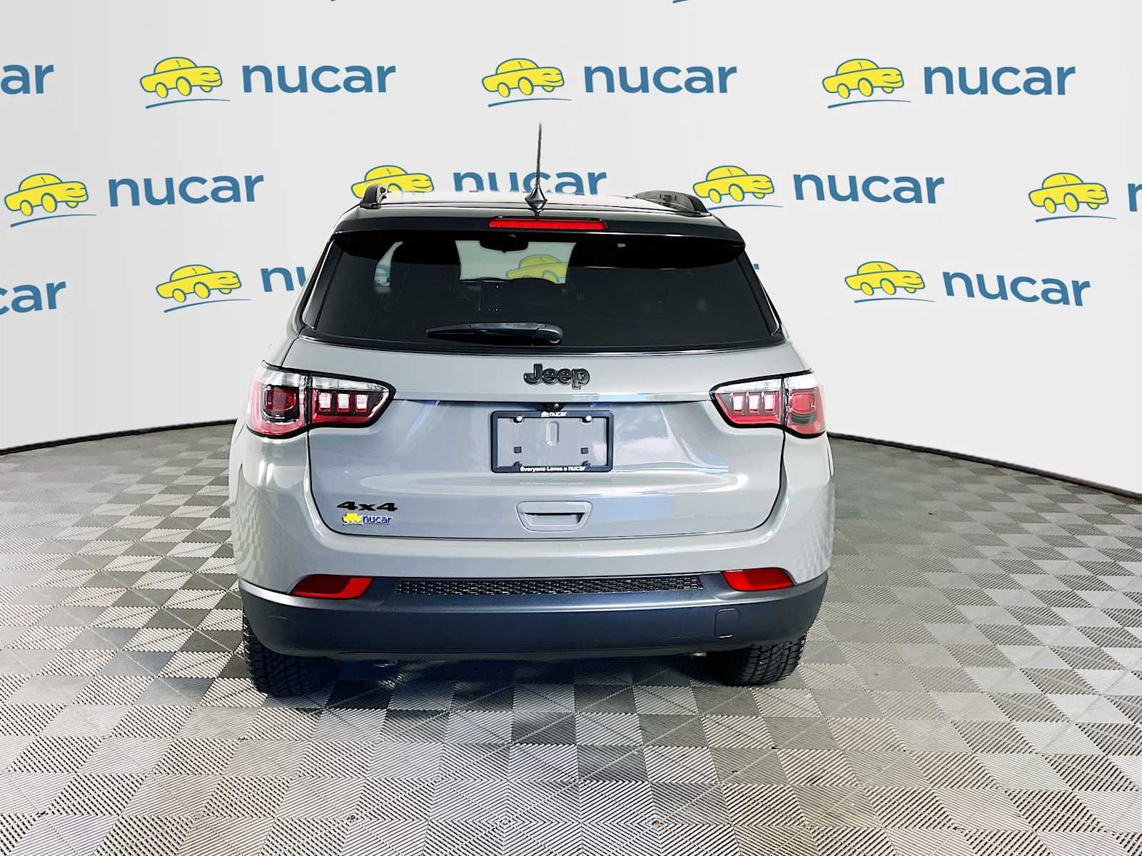 Used 2023 Sting-Gray Clearcoat Jeep Altitude image 6