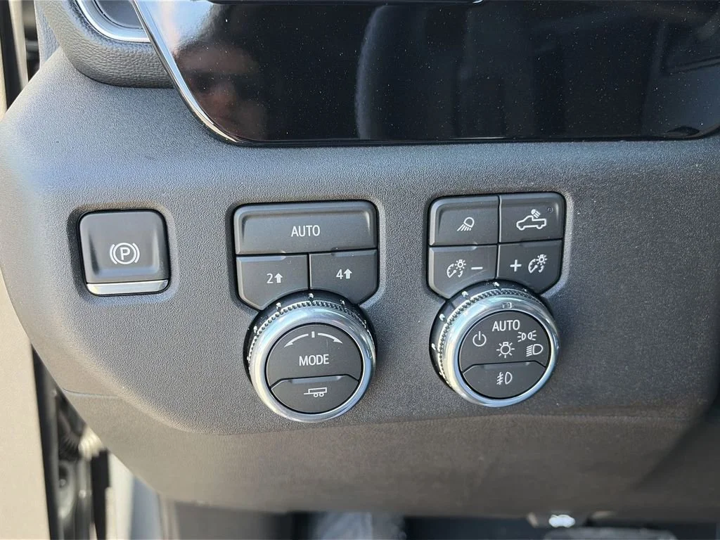 2026 GMC Sierra 1500 SLT - Photo 23